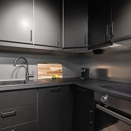 Apartamento King Bed - Free Parking - Renovated June 2025 *