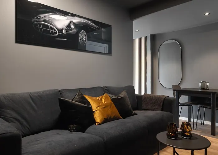 Apartment King Bed - Free Parking - Renovated June 2025